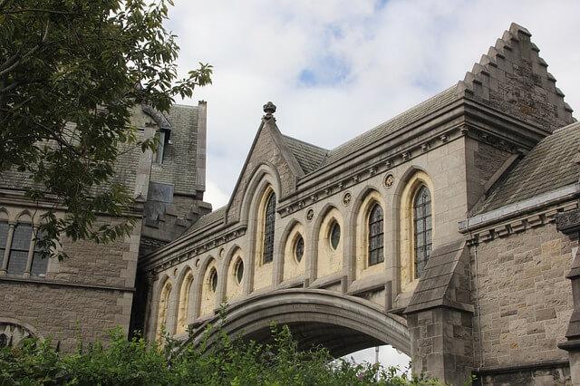 כנסיית כריסט צ'רץ ' היא גם המבנה העתיק ביותר של דבלין