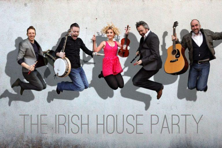 Dublin: Music and Dance Show at The Irish House Party